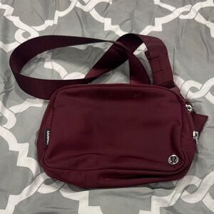 Lululemon Athletica Everywhere 2L Maroon Belt Bag